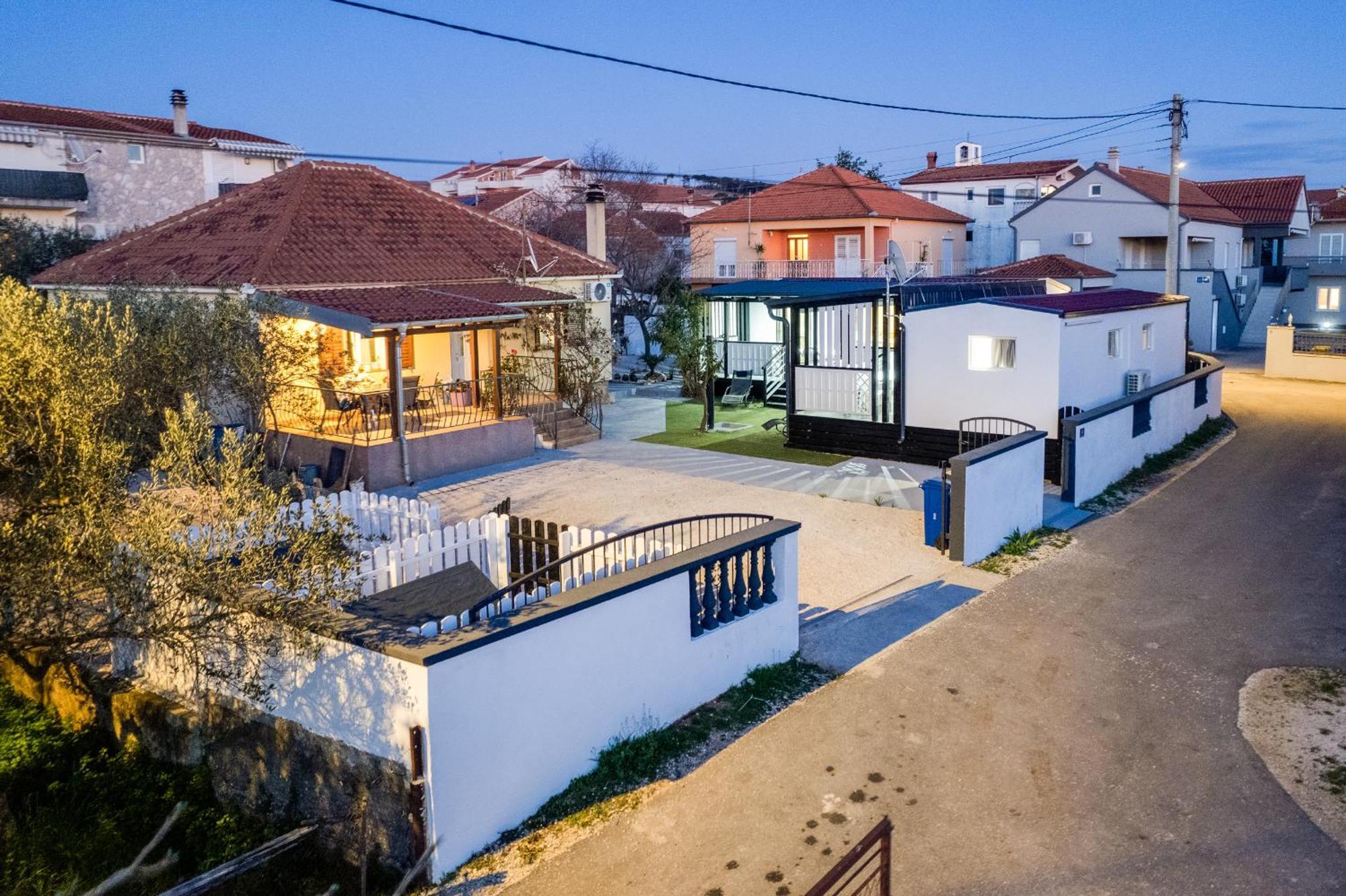 Mobilne Kucice Mery Bibinje Exteriér fotografie