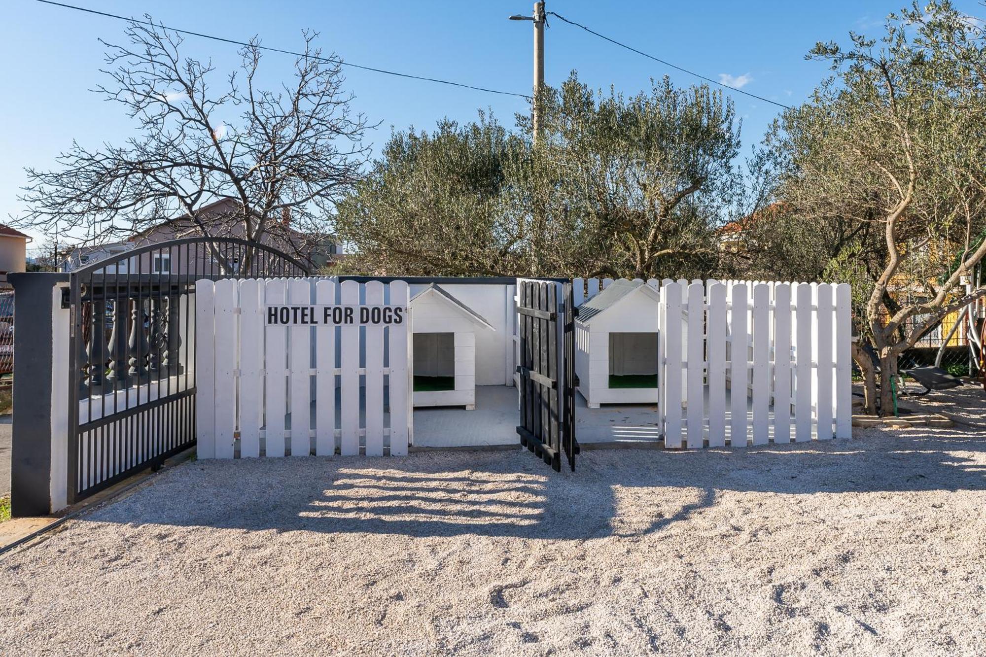 Mobilne Kucice Mery Bibinje Exteriér fotografie
